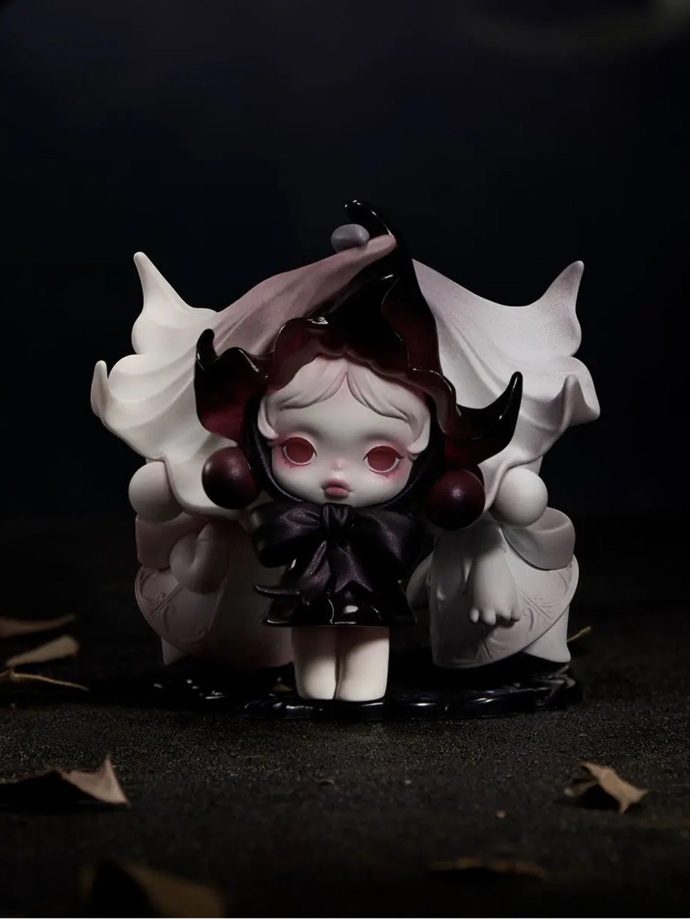 POP MART Skullpanda Petals in Four Acts